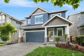 Settle in to the comfort and quiet of Lake Stevens