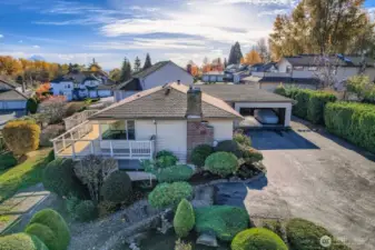 Another overall view of the home.  Great neighborhood.