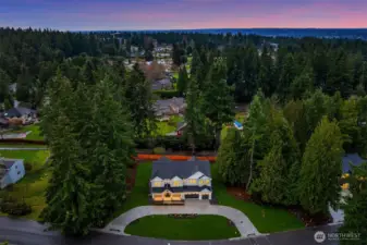 Close proximity to Downtown Bellevue