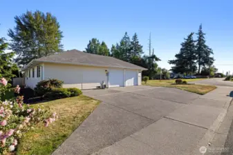 Abundant driveway & street parking give you lots of options!