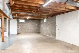 Bring your imagination, clean spacious basement with a good ceiling height ready for you!