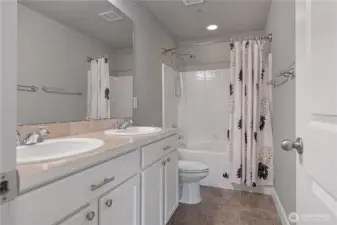 Upstairs full bath.