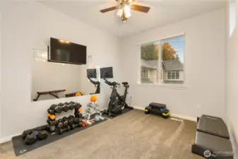 Third bedroom or perfect for a work-out space!
