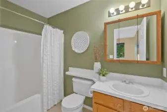 2nd Ensuite Bathroom