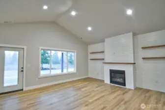 THESE PHOTOS ARE FOR ILLUSTRATION PURPOSES ONLY