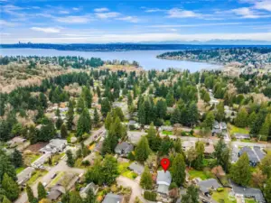 Close to Juanita Bay & Kirkland waterfront