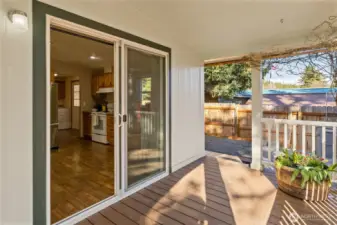 Can you hear the outdoors calling you...come on out, its peaceful and welcoming!