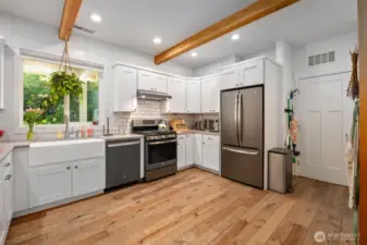 contemporary kitchen