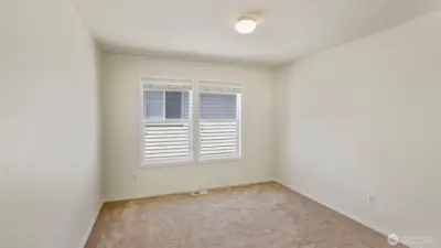 Guest Bedroom #1