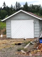One car garage used for tool shed