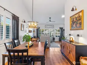 Looking from the kitchen towards the livingroom