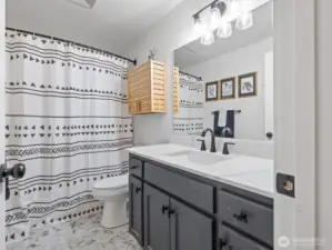 Recently updated guest bathroom.