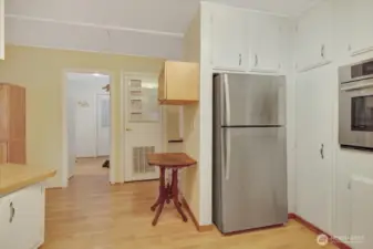 Pantry space and lots of cabinet space