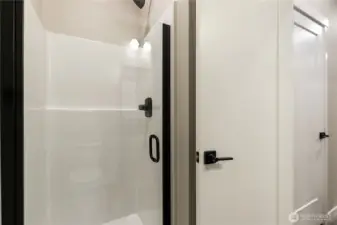 3rd bath with shower