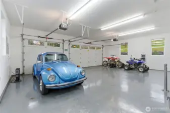Large 3 car garage. Plenty of room for cars and toys!