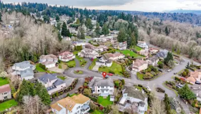 Conveniently located near Sea Tac Airport, I-405, I-5, Southcenter shopping area and Light rail.