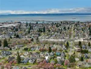 Close to the Everett waterfront, putting shops, restaurants, and outdoor fun within easy reach!
