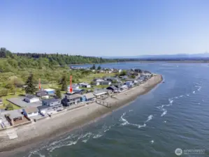 In the distance to the left is Ebey Slough. You can take your boat up past Marysville and connect upstream with the Snohomish River and go all the way to the town of Snohomish.