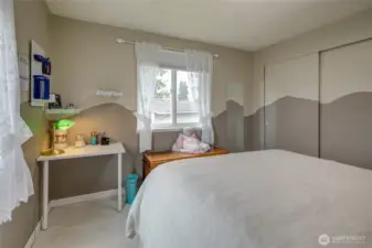 Bedroom #2, cont