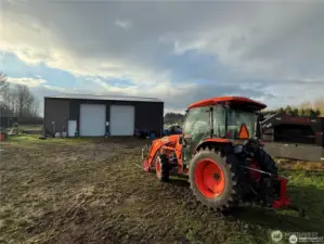 The 36' x 48 'shop is as big as house and better condition