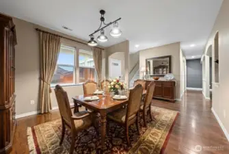 Dining room virtually staged