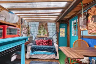 Detached Guest Quarters