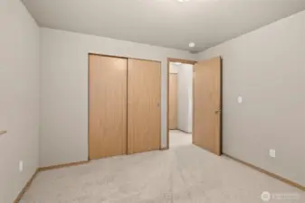 2nd bedroom