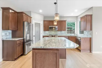 Large Kitchen island with eating spce