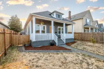 Large fully fenced large lot - close to services and bus liine.