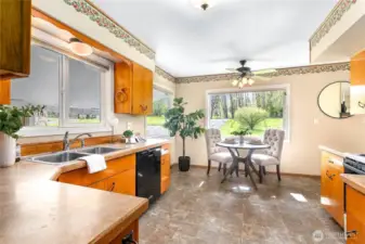 Good size dining space, would make perfect spot for banquet!