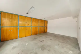 Lots of built in storage!