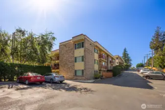 Desirable Residential View Ridge Neighborhood