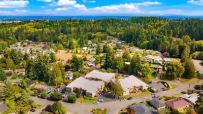 Close to I-5, Boeing, Paine Field, Shopping & Dining!