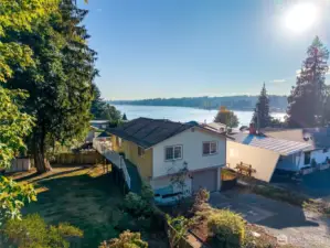Gorgeous Lake Goodwin Lake View