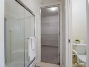 If you like to get ready quickly: the primary bath also have a large walk in shower.