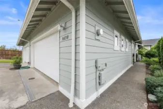 Concrete walkway to front door.