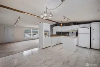 Eat in kitchen