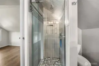 Primary ensuite bathroom.