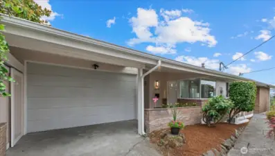 Large 690 s.f. 2-Car Plus Tandem Garage
