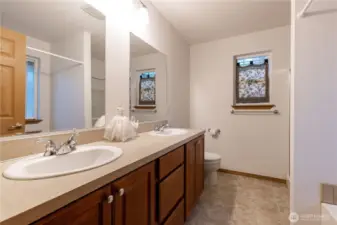 5-piece primary bath