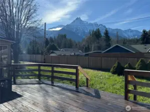 Whitehorse Mountain View!