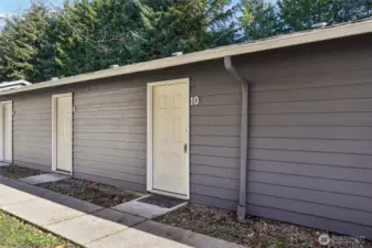 Detached Garage Entry
