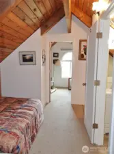 Upstairs area between the 2 bedrooms.