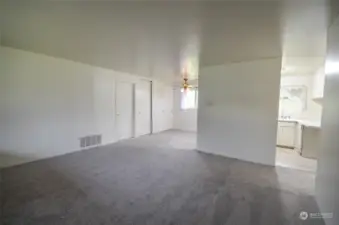 Walk around " great room " plan !