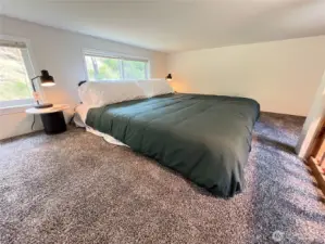 Spacious loft for multi-use