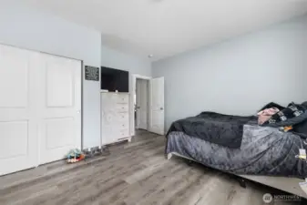 guest bedroom #1