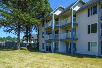 2nd Floor End Unit 224B