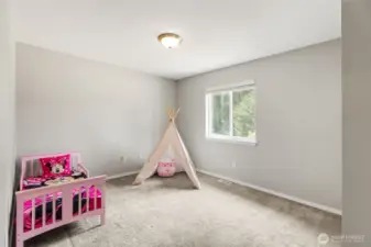 Second bedroom.