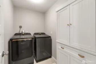 Conveniently located upstairs laundry room. Samsung Washer&Dryer stay with home.