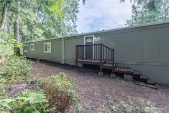 Entrance directly to laundry area